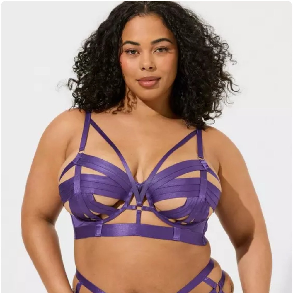 Torrid Purple Cut Out Strappy Longline Bra 3x (22-24)